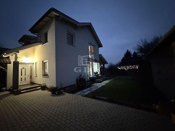 központhoz, Sárbogárd 2. képe