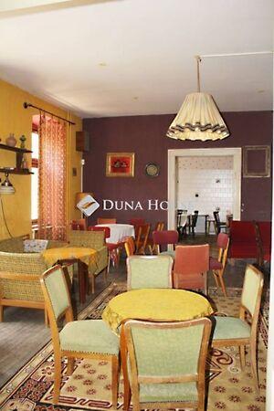 Király, Pécs 2. képe