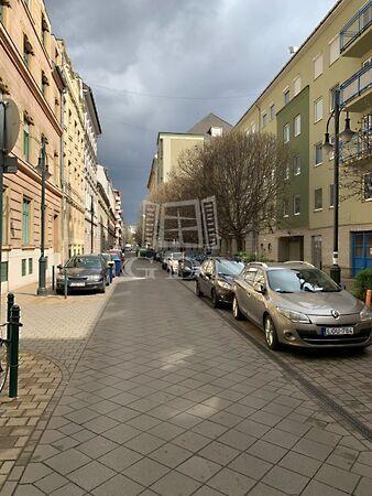 Liliom, Budapest, IX. kerület 2. képe