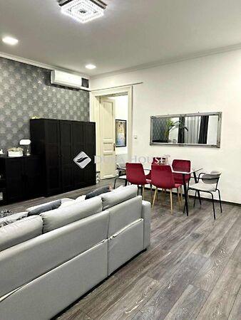 Szív, Budapest, VI. kerület 3. képe