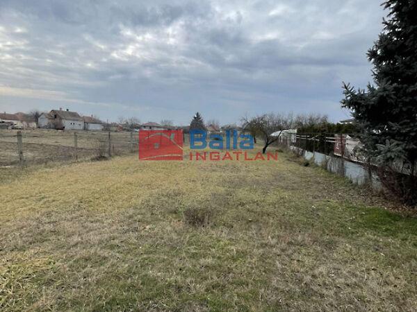 Főútról könnyen megközelíthető, Nagykáta képe