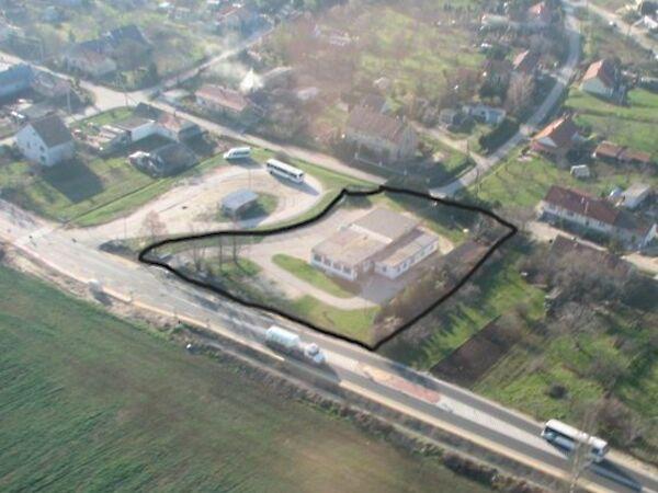 Árpád  utca 45, Litér 2. képe