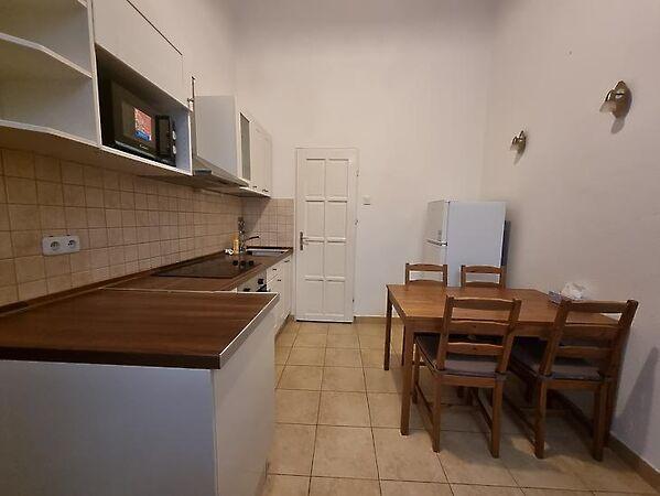 Izabella, Budapest, VI. kerület 2. képe