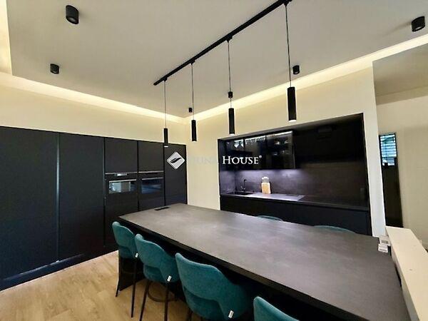 Sáfrány, Pécs képe