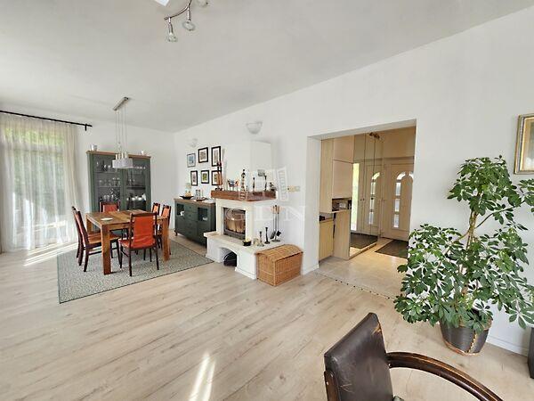 Baktay tér, Dunaharaszti képe