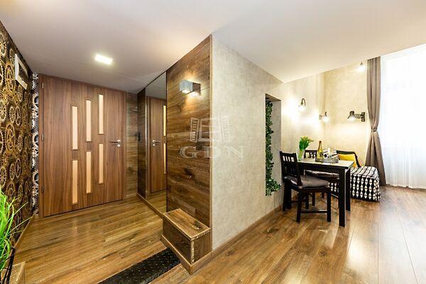 Skálázható, stabil, Budapest, VII. kerület képe