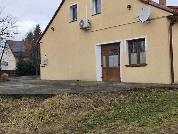 Győrújbarát képe