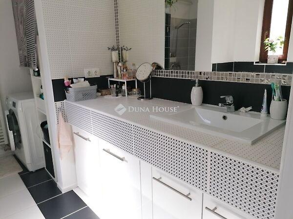 Lugos, Pécs 2. képe