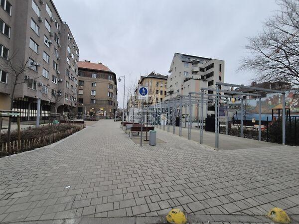 Auróra, Budapest, VIII. kerület 2. képe