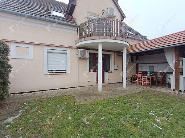 Tégla, Sopron 2. képe