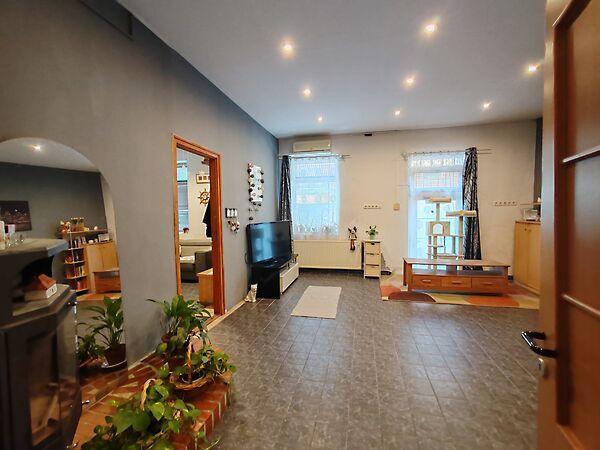 Aradi, Szolnok képe