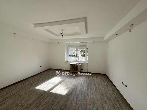 Előszállás 2. képe