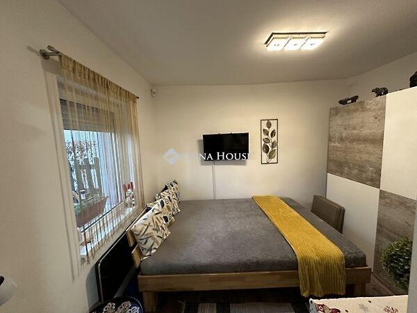 Ságvári, Harkány képe