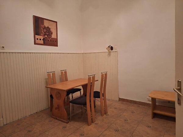 József, Budapest, VIII. kerület 2. képe