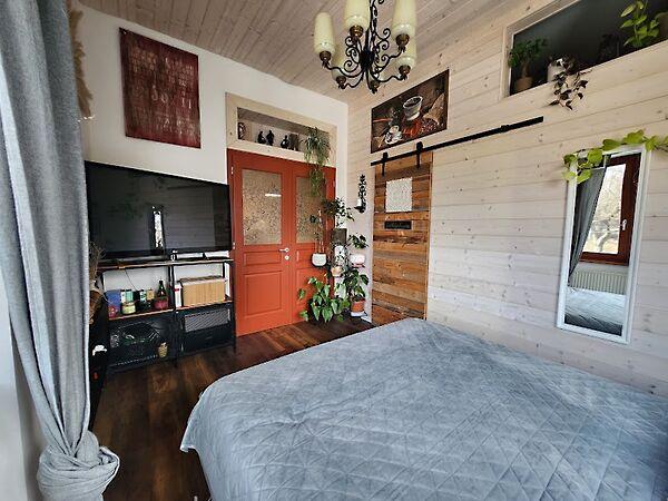 Szabadság, Lábatlan 3. képe