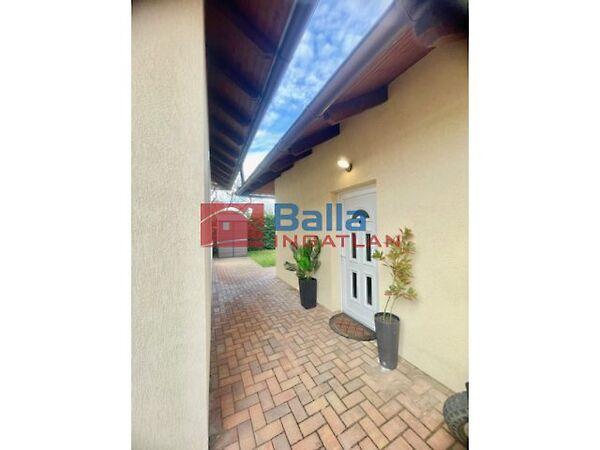 Újszerű 4+1 lakásos, Fót 3. képe