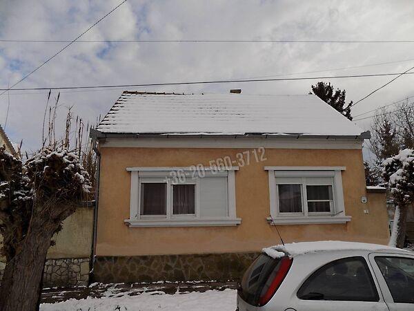 Negyedik, Pápa 2. képe