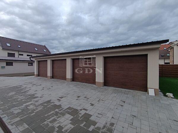 Szabadság, Baja 3. képe