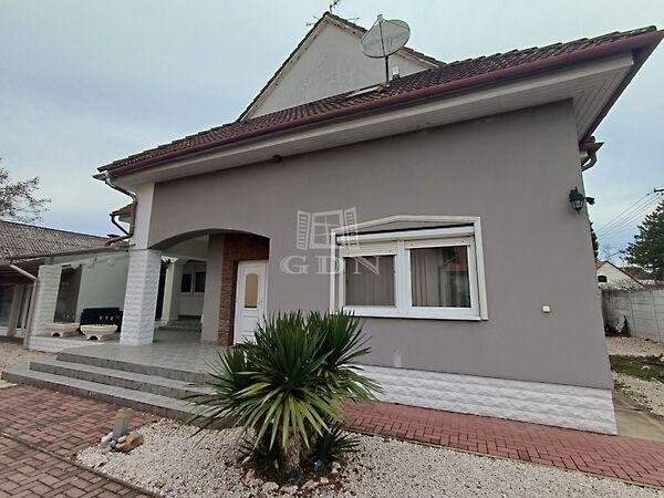 Liget, Baja 3. képe