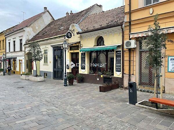 Ferencesek, Pécs 2. képe