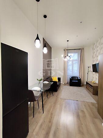 Dob, Budapest, VII. kerület 3. képe