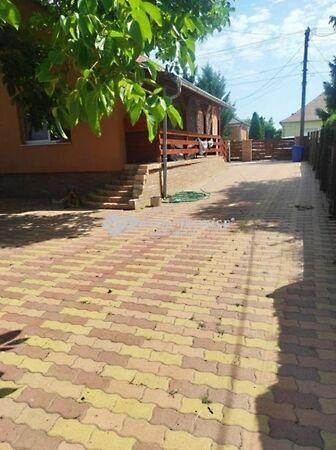 Alkotmány, Bicsérd 3. képe