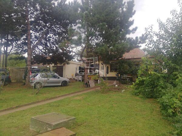 Kerepes központi, csendes, Kerepes képe