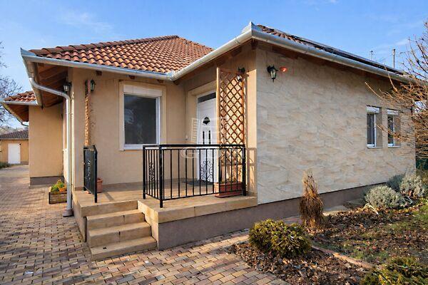 ÉRD - FENYVES , Érd képe