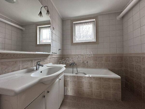 Bartakovics, Eger 3. képe