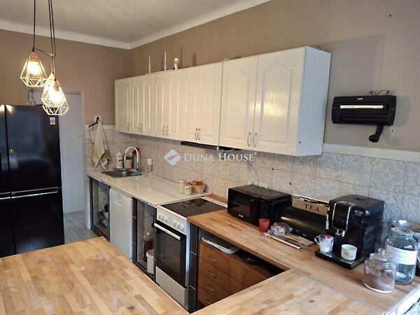 Május 1., Sárisáp 3. képe