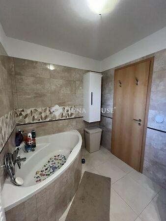 Viola, Kozármisleny 3. képe