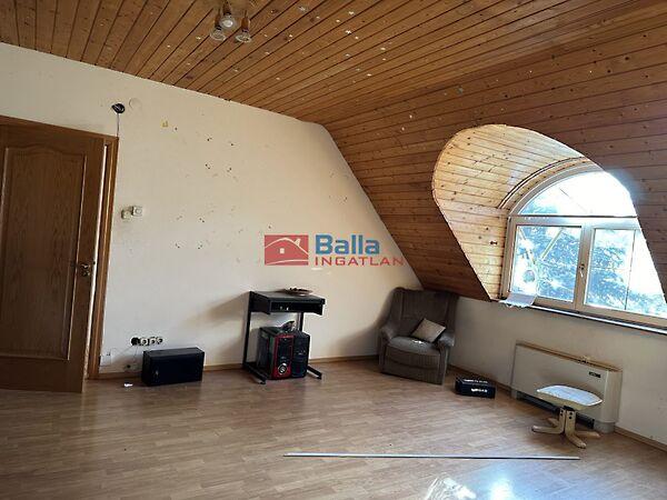 Hegyoldal, Leányfalu 2. képe