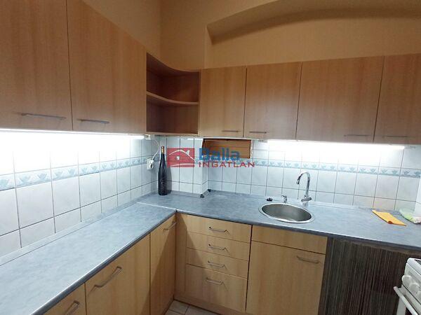 Újszász, Budapest, XVI. kerület 3. képe