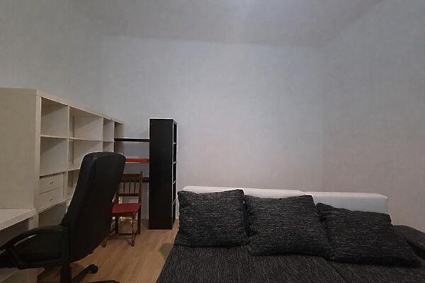 Liliom, Budapest, IX. kerület 2. képe