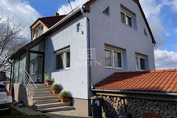 Csépi, Tököl képe