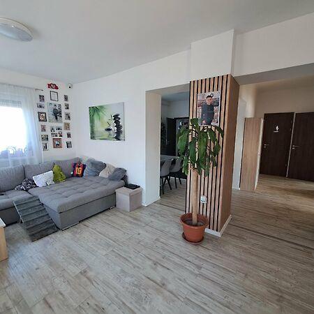 Judit Ingatlan és, Csévharaszt képe