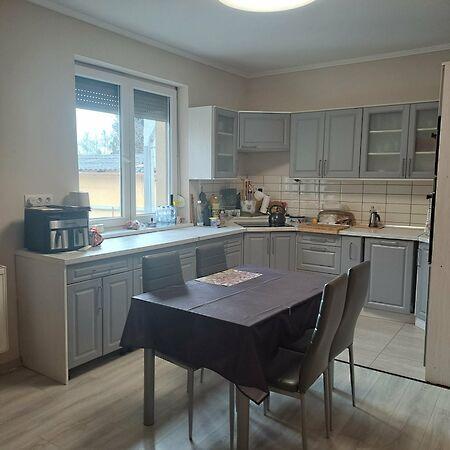 Judit Ingatlan és, Monor 2. képe