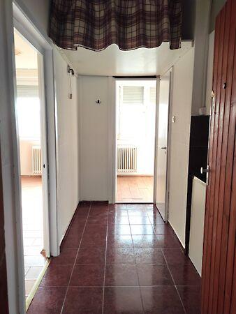 Ifjúság utca, Tatabánya képe