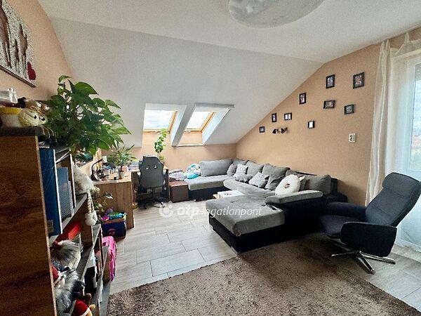 Szabadbattyán 2. képe