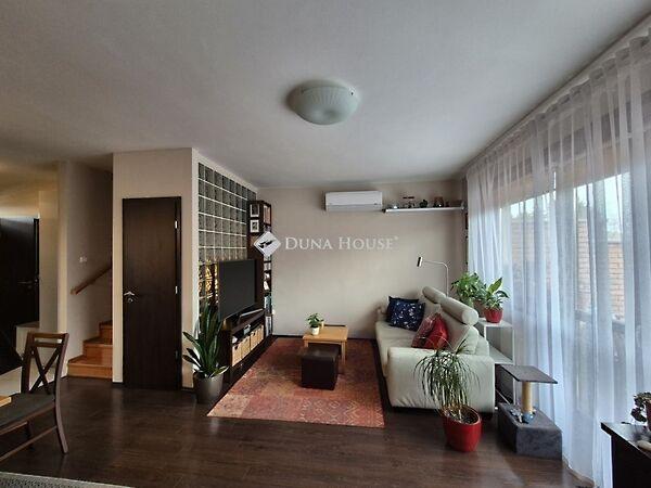 Hunyadi János, Csömör 2. képe